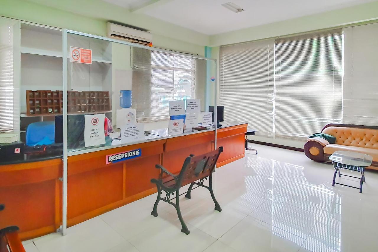 Urbanview Hotel Bartu Moh Toha Bandung By Reddoorz Eksteriør billede
