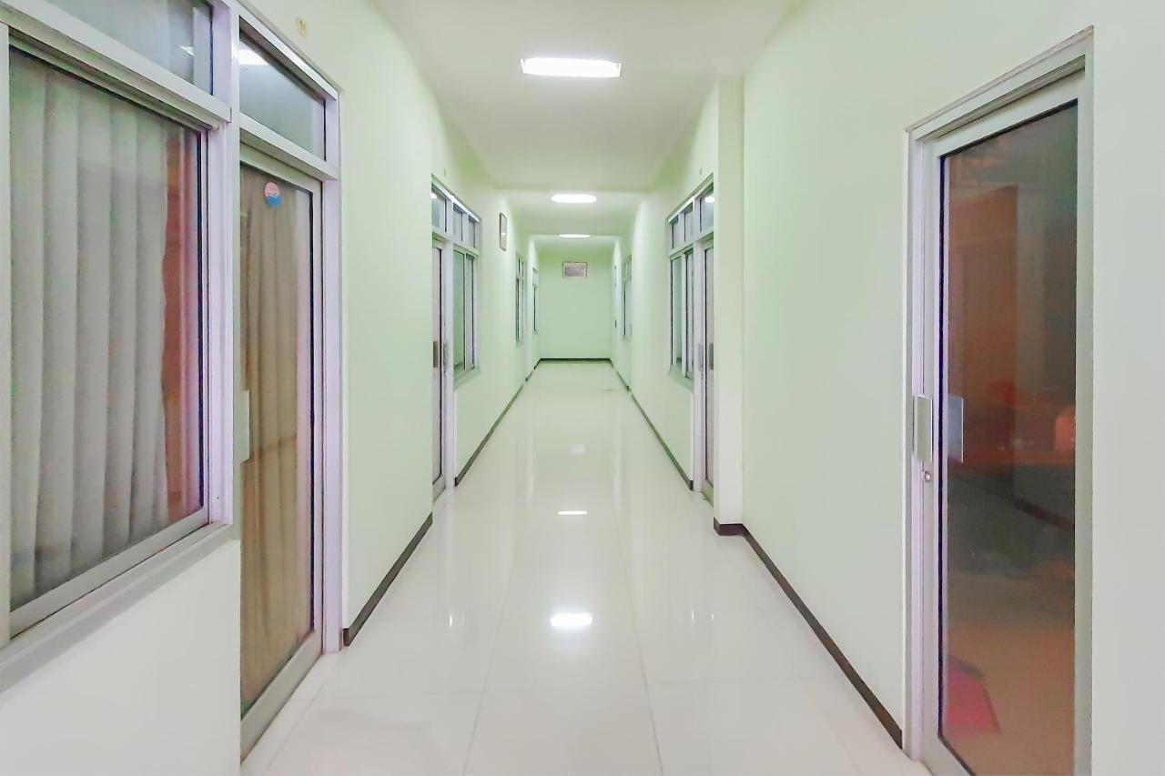 Urbanview Hotel Bartu Moh Toha Bandung By Reddoorz Eksteriør billede
